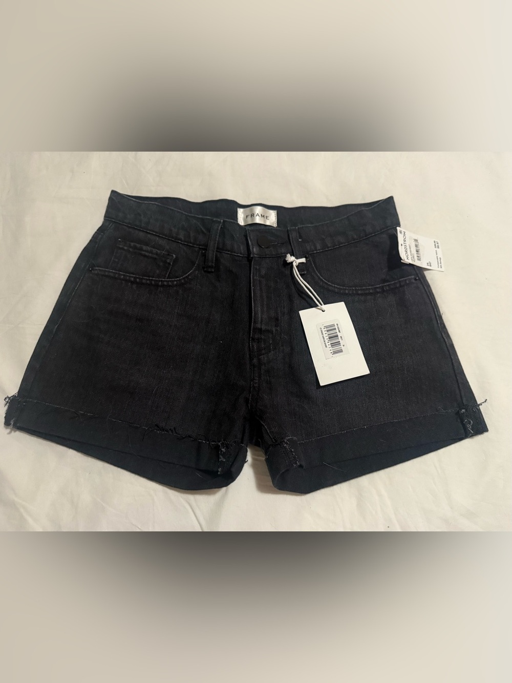 FRAME Denim Le Grand Garcon Short size 24